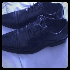 Boys dress shoes size 4